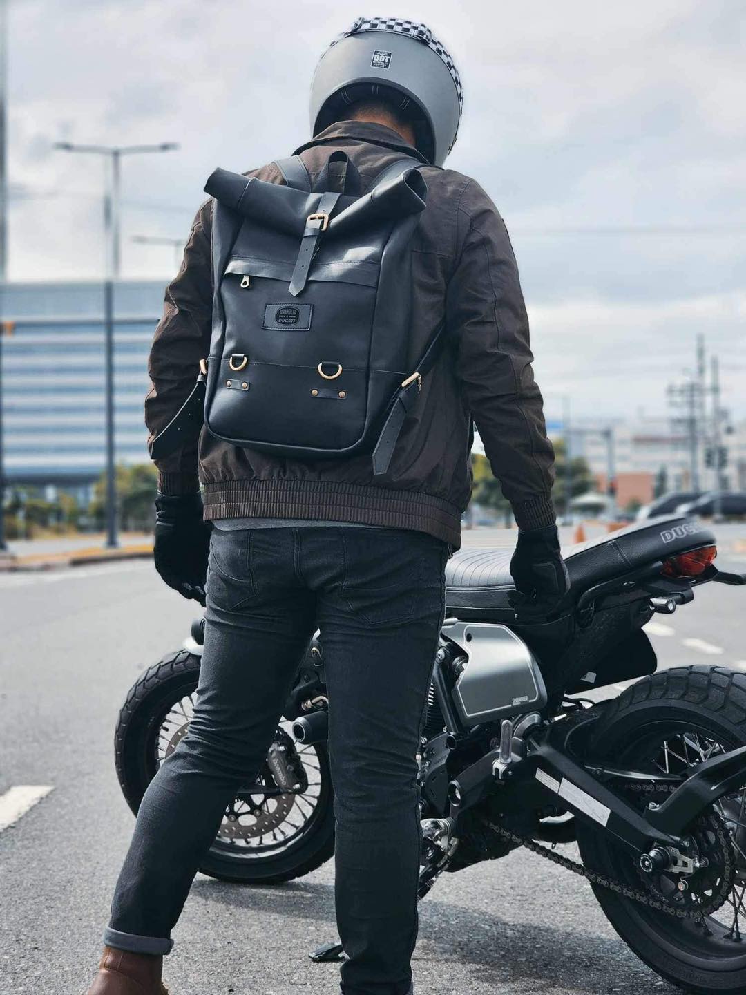 Classic look. Everyday ready.